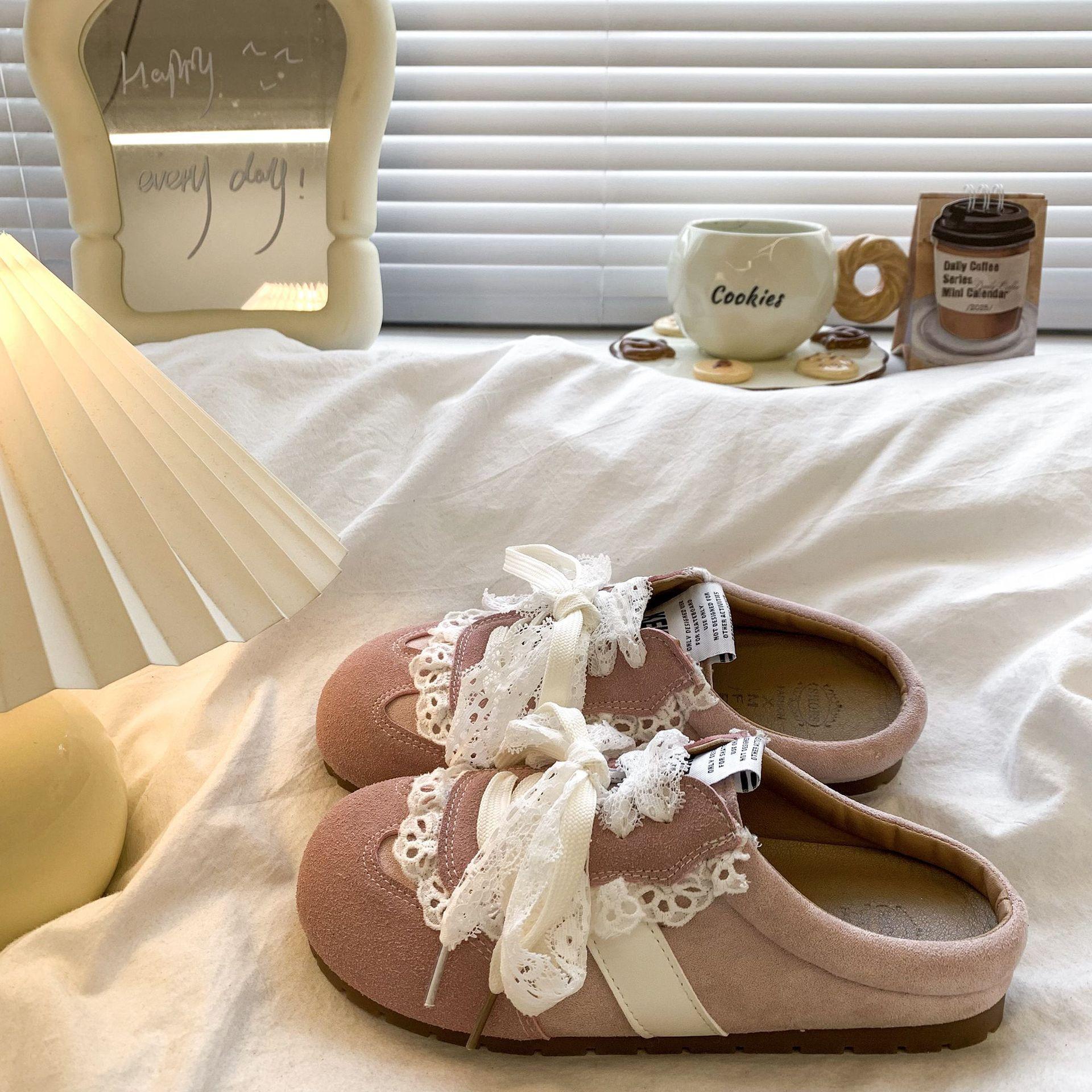 

Baotou Birkenstocks half slippers women s outer wear 2025 new autumn comfortable women s thick soles without heels lazy shoes soft soles 40