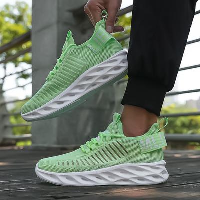 Herren Ultraleichte Mesh-Sneaker Atmungsaktives Schnelltrocknendes Gewebe Stilvolles Ausgehöhltes Design Sneaker Moderne Lässige Sommer-Fußbekleidung