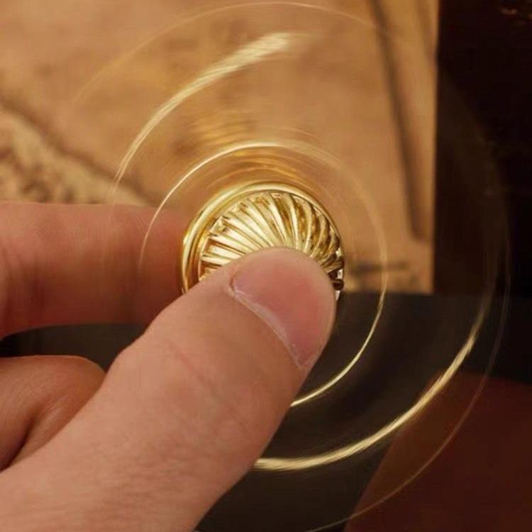 Cross-Border Metal Fidget Spinner: Angel Wings Cupid Snitch