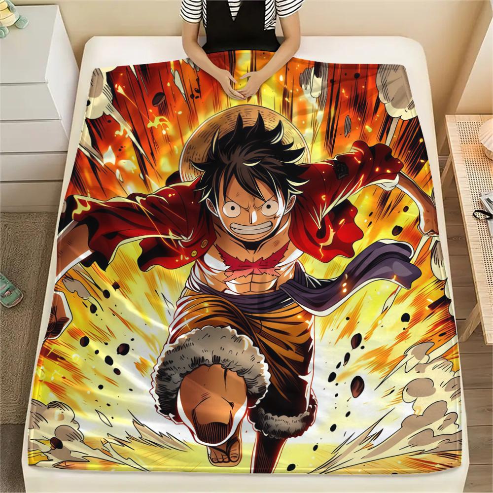 

One Piece Luffy Battle Theme flannel blanket, warm for home living room, ideal gift for One Piece fans 75x90cm