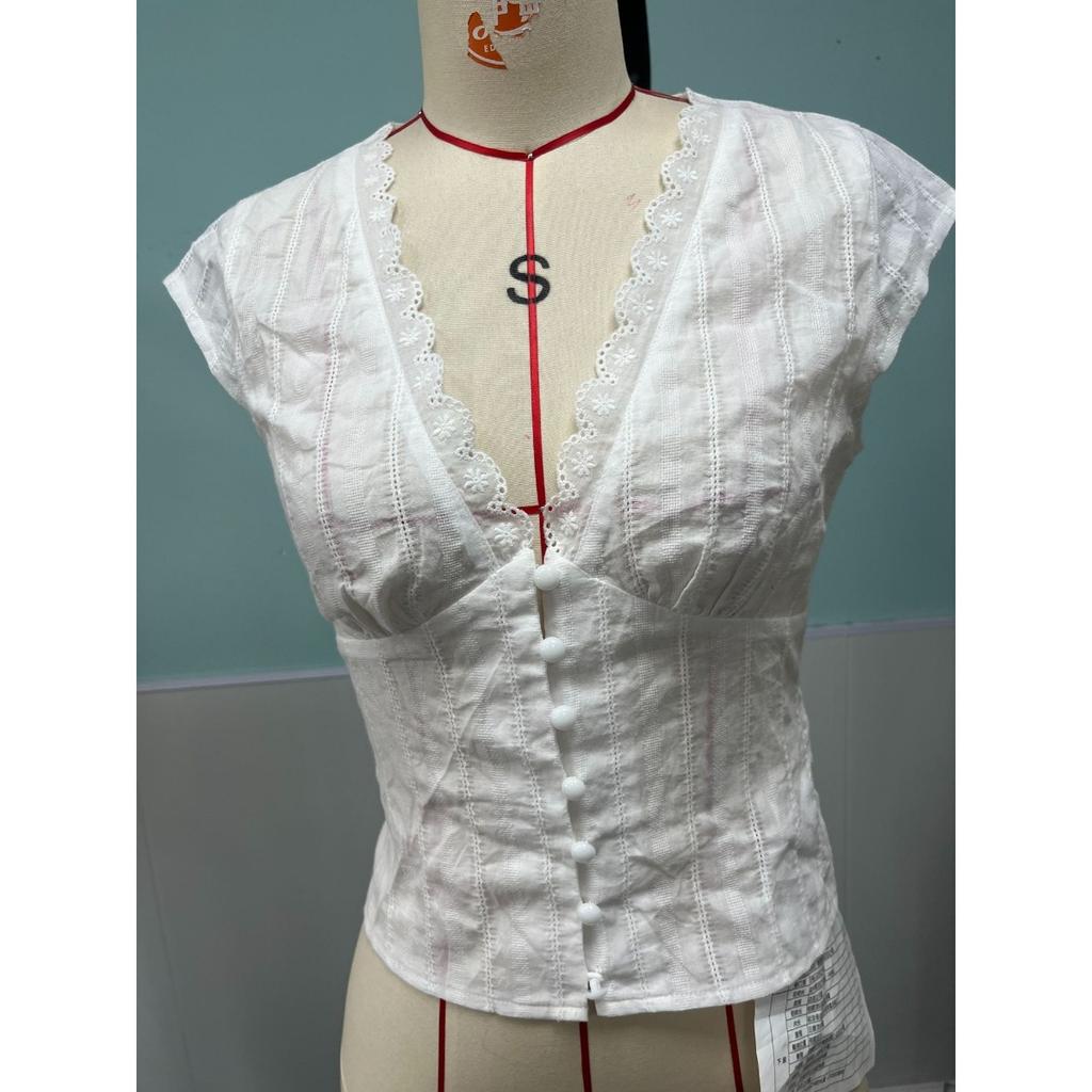 New Arrival White V-neck Lace Embroidered Slim Fit Crop Top, Casual Short Top for Women, Hot Selling Crossborder Women's Apparel