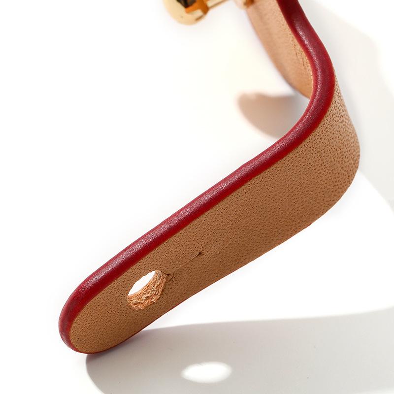 Presbyopia-Friendly D-67 Wear-Resistant Vegetable Tanned Leather Shoulder Strap with Buckle & Hardware Protection Ring.