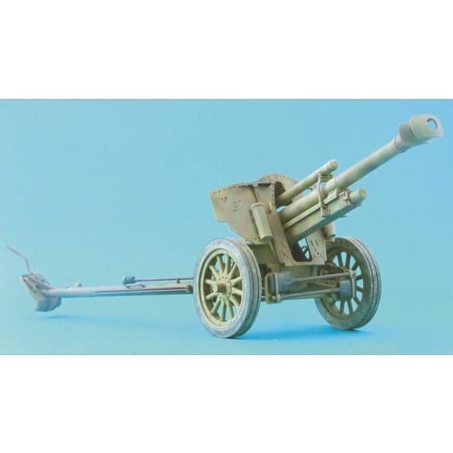 AFV Club 1/35 LeFH18/40 10.5cm Howitzer Plastic Model