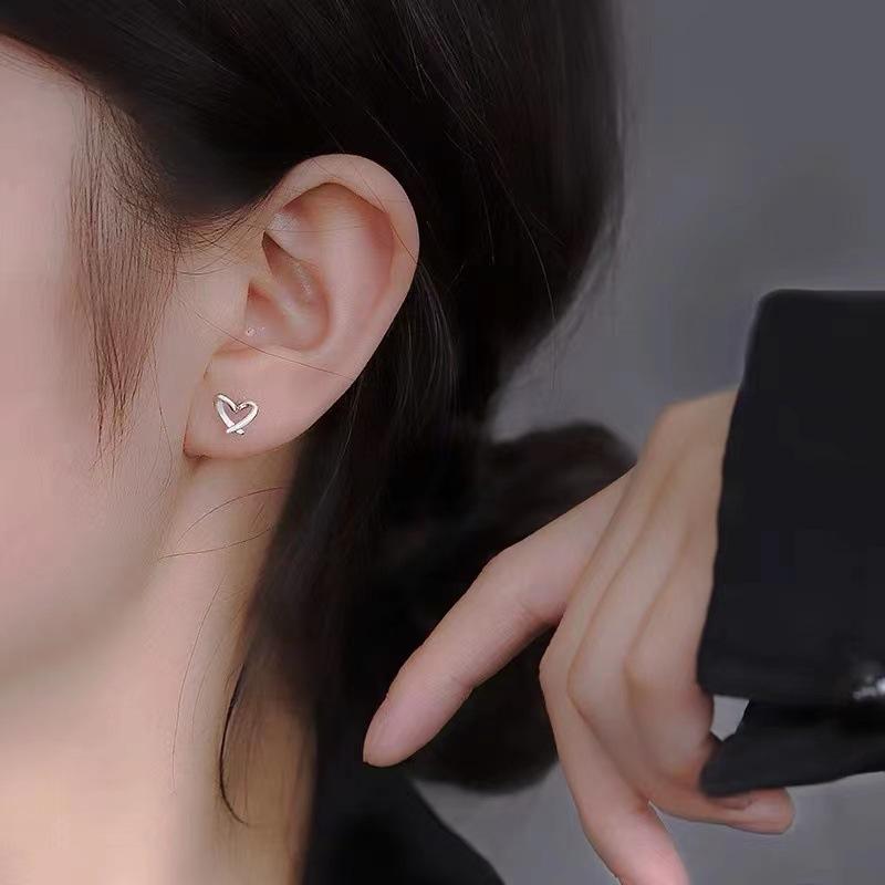 Hollow love stud earrings new trendy summer small exquisite ins design earrings earrings women