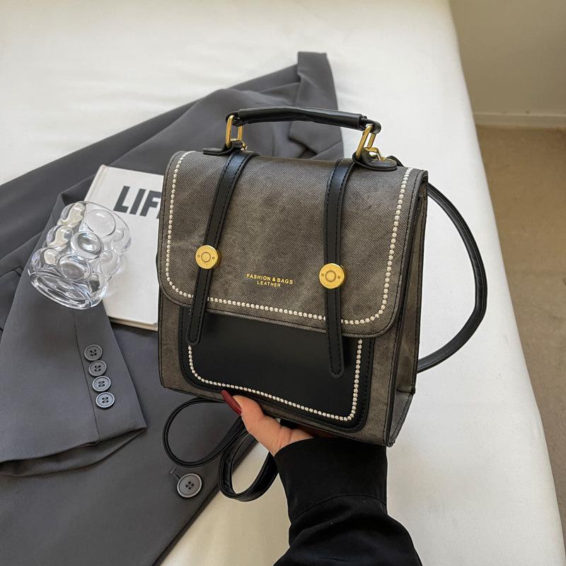 

Темпераментная офисная мода Женская сумка 2025 Весна Новая Универсальный рюкзак Маленькая квадратная сумка