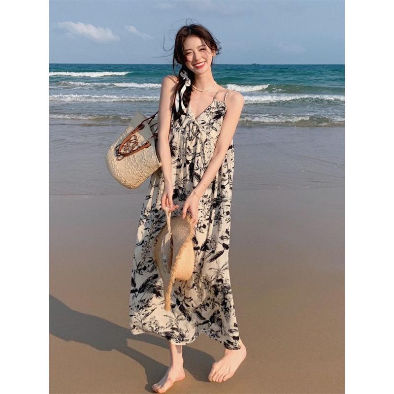 Women's Chinese Floral Ink Wash V-neck Spaghetti Strap Dress - Summer 2025 French Casual Holiday Style