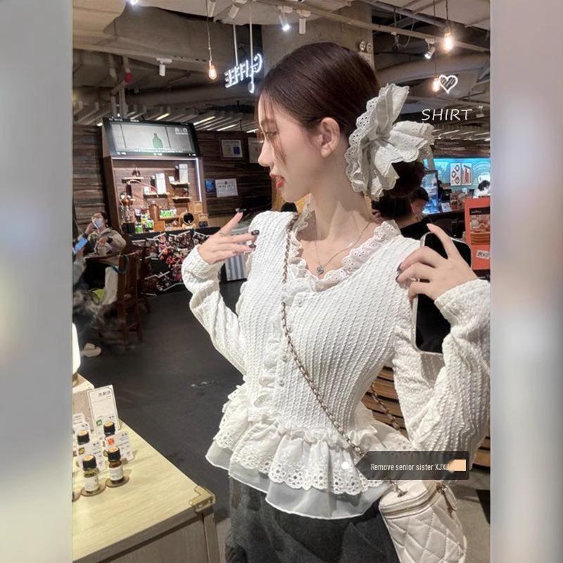 

Spring 2025 Women s Slimming Lace V-Neck Long Sleeve Top M
