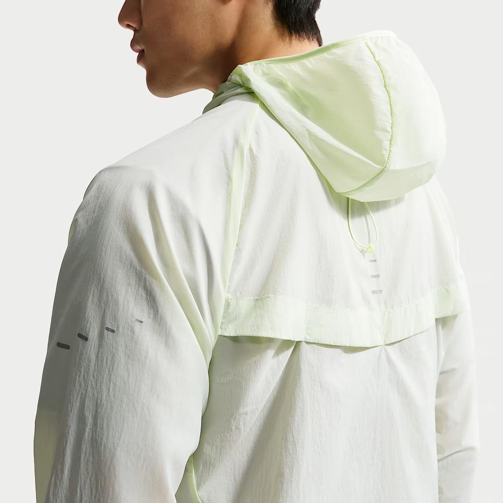 Nike Water-Resistant Lightweight Breathable Running Jacket Men jackets HV4549-737