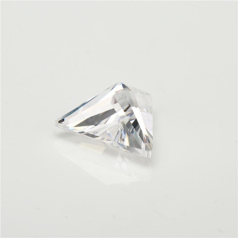 Cellacity True Triangle Cut Bulk Moissanite Beads 0.5-5 Carat D Color VVS1 GRA Certified Lab-grown Gemstone Jewelry Material