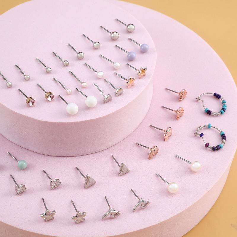 stud earrings, alloy earrings, women's earrings set, resin earbone studs, small stud earrings, trinkets, stall earrings.