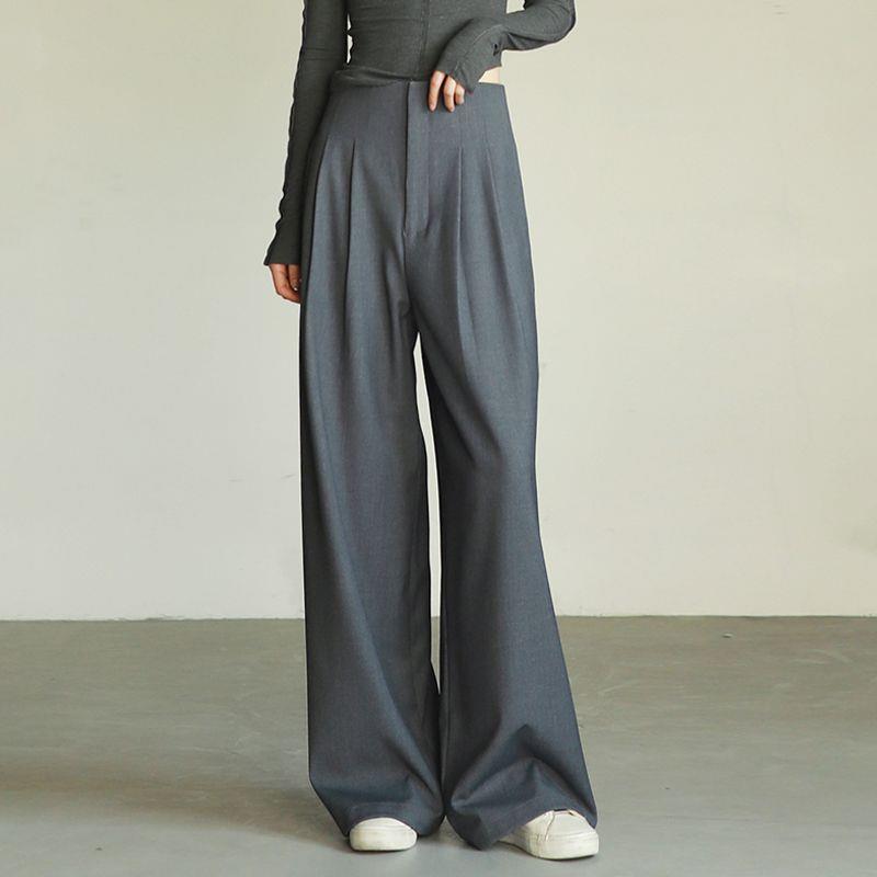 Gray High-Waisted Wide-Leg Suit Pants for Women: Drape Design, Hip-Covering, Slimming, Straight-Leg, Cinched Waist for Pear-Shaped Bodies.