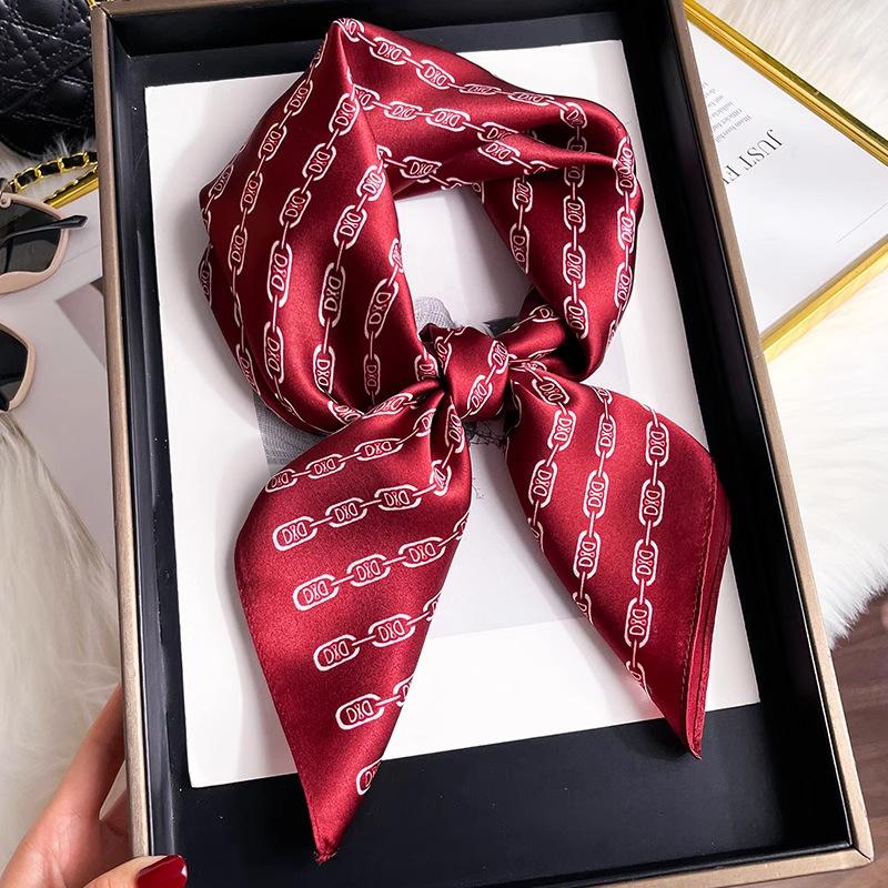 100% mulberry silk 65 silk satin retro chain square scarf women s summer thin workplace scarf high-end silk scarf 65cm