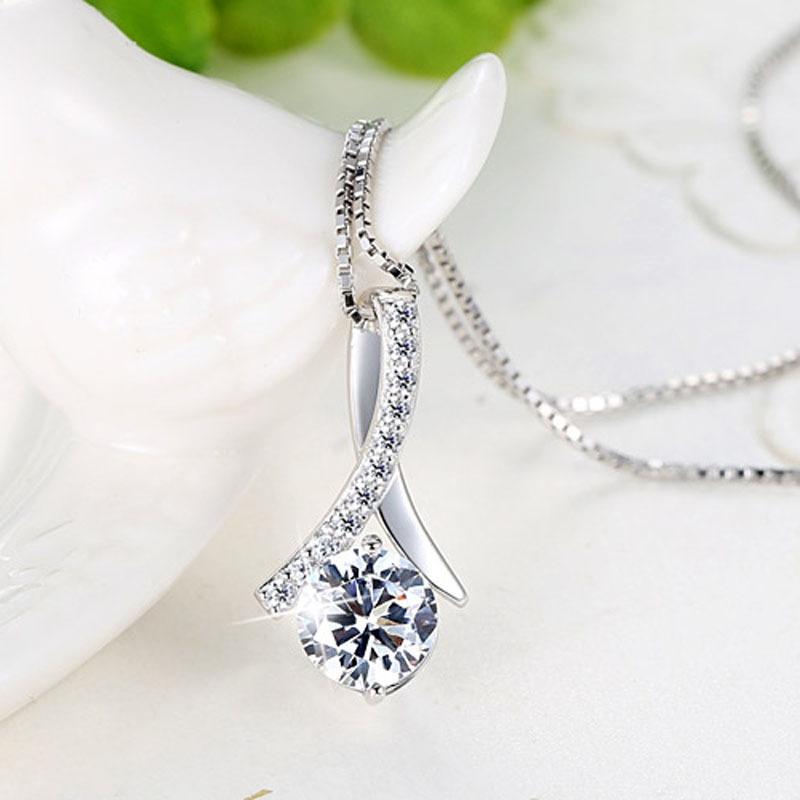 Japanese And Korean Version Of Classic Temperament Cute Flower Language Diamond-Encrusted Necklace Pendant Classic Women'S Short Jewelry