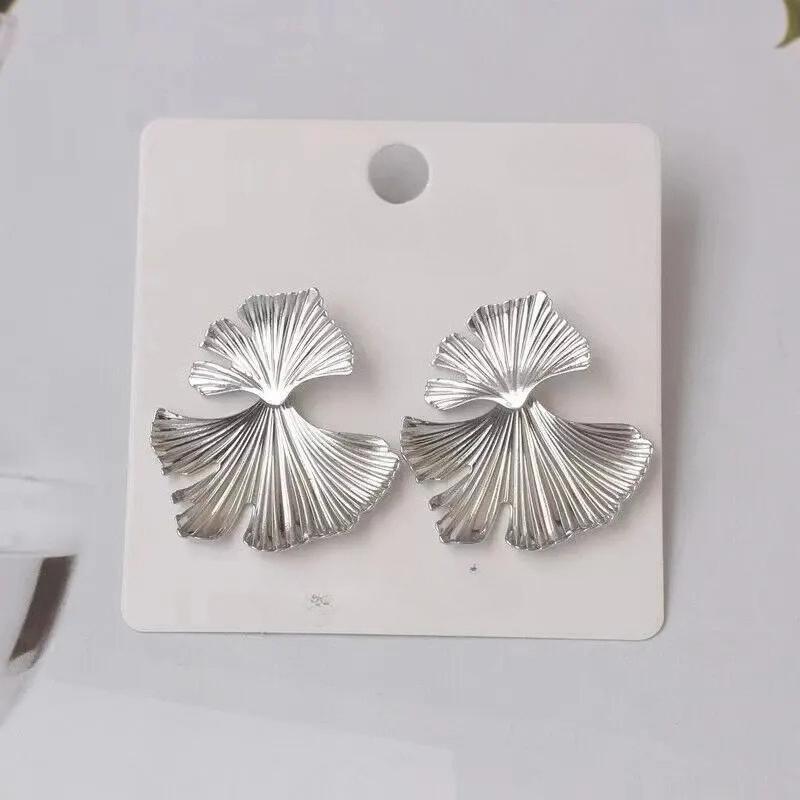 Vintage Flower Leaf Earrings, High-End Ginkgo Leaf Earrings, Versatile And Niche Style Earrings For Women