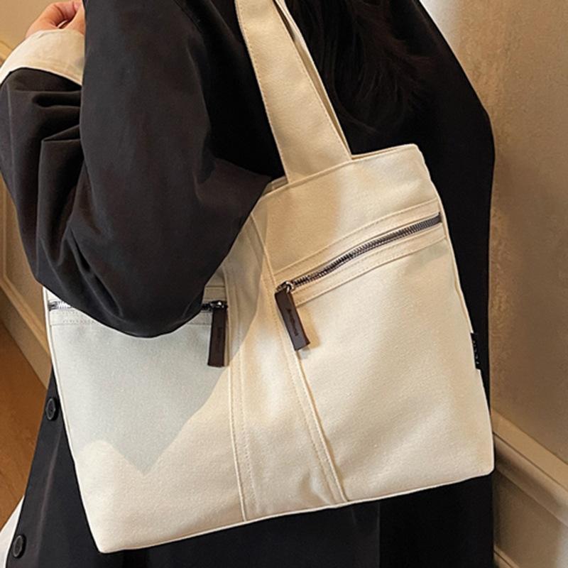 Simple casual commuting, foreign style single shoulder armpit big bag 2025 autumn new fashionable and fashionable large-capacity tote bag