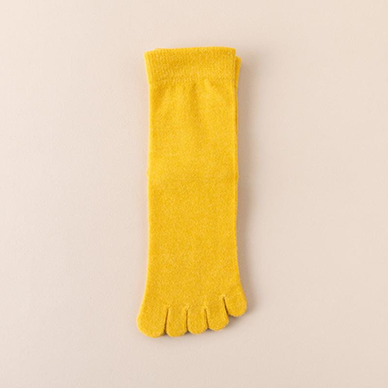 Women's Warm Wool Mid-Calf Five-Toe Socks - Multi-Color, Thick, Cold-Resistant for Autumn and Winter