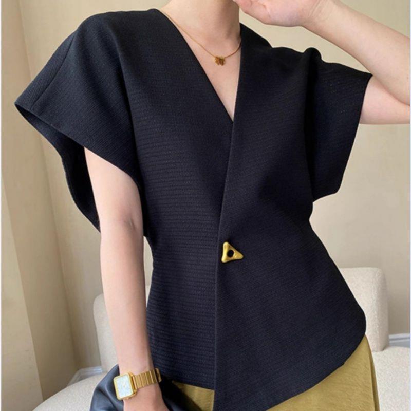 Damen V-Ausschnitt Fledermausärmel Bluse, Asymmetrischer Saum Elegantes Oberteil mit Metallschließe Detail XL schwarz