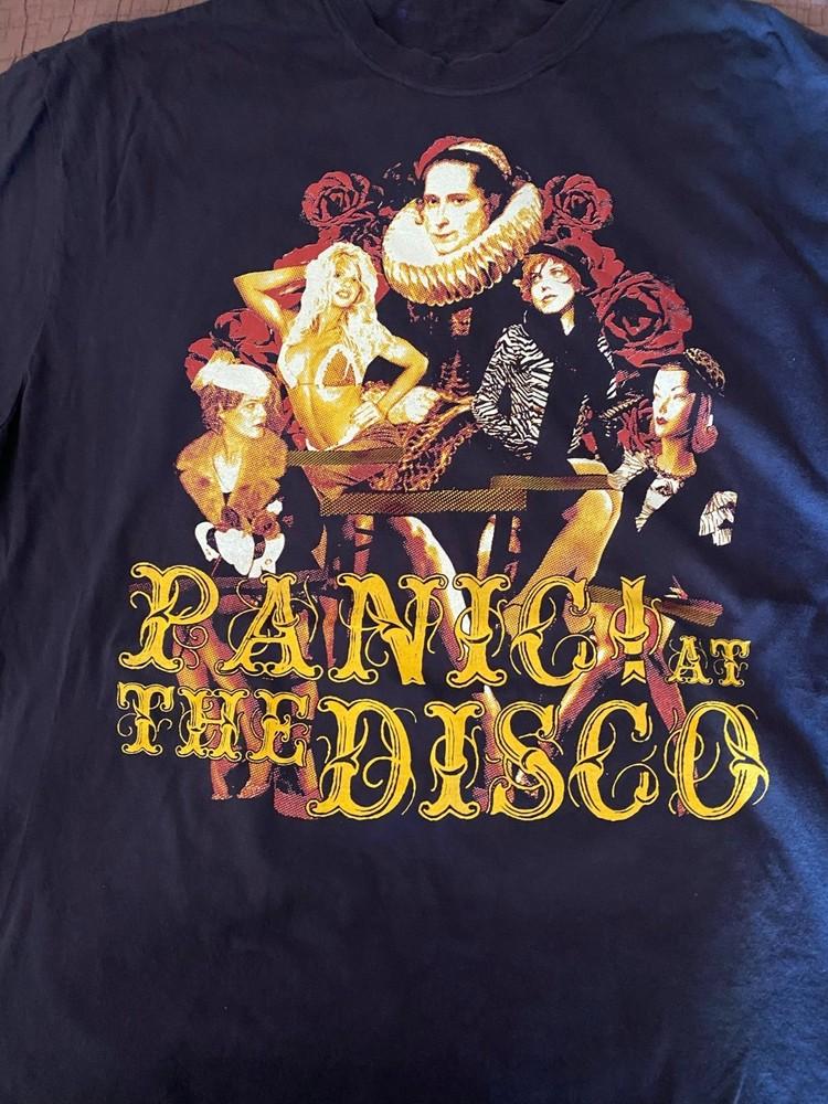 

SALE!! Panic At The Disco WWWY 2025 Merch reprint T-Shirt XL