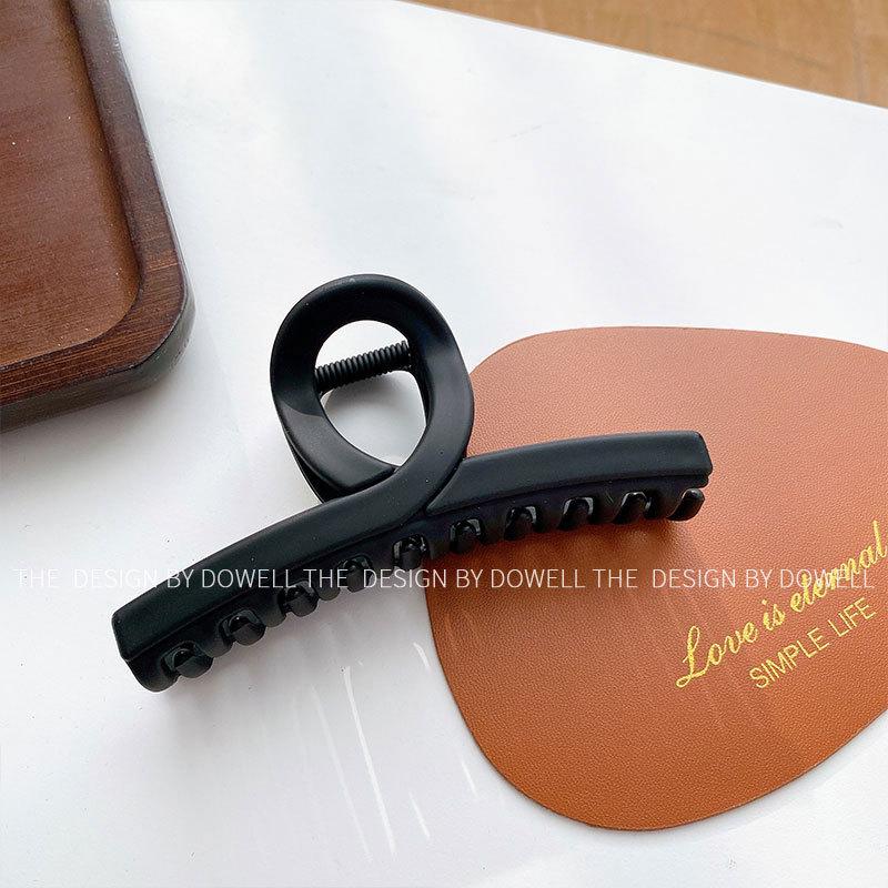 

Hair Resin Elegant Clips Set For Women Featuring Stylish Shapes And Timeless Colors TClip Black