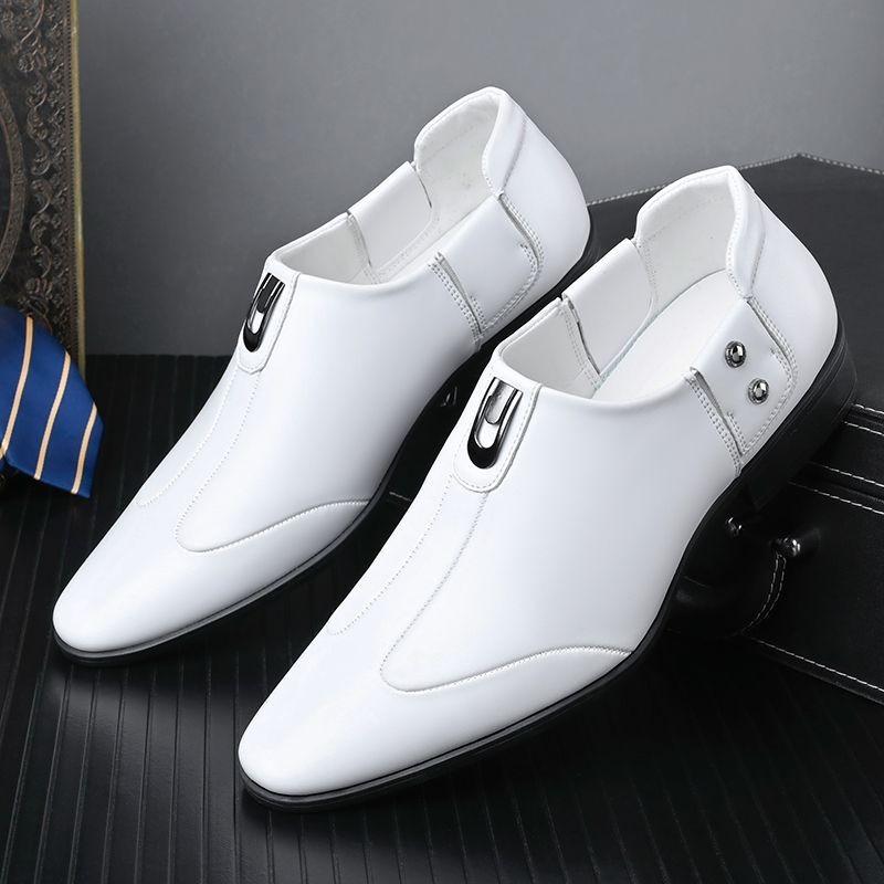 Autumn and winter men's business dress leather shoes gouging pointed men's shoes British shoes black can be velvet