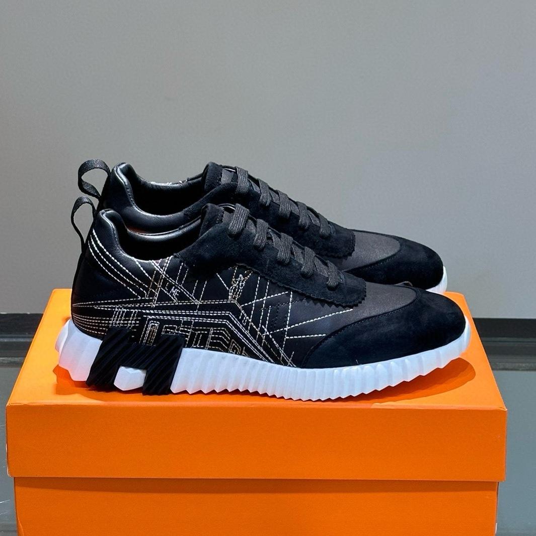 

European Station 2025 New Embroidered Leather Sports Shoes Versatile Casual Shoes Trendy Brand Light Luxury Breathable Travel Running Shoes 38