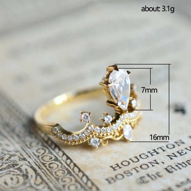Cao Shi Wish Zircon Pear-Shaped Crown Engagement Ring