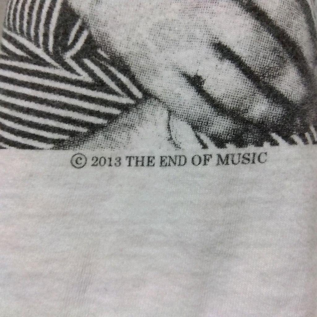 [USED] Made in USA Nirvana Kurt Cobain Distressed Rock Band T-Shirt