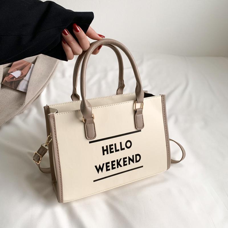 

Spring new popular women s bags trendy fashion simple messenger bags casual commuting portable women s bags бежевый