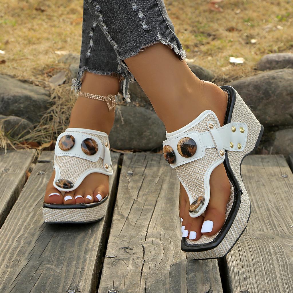 Fashion 2025 Women's large-sized flip-toe wedge sandals, summer thick-heeled metal buckle slippers, beach cool slippers