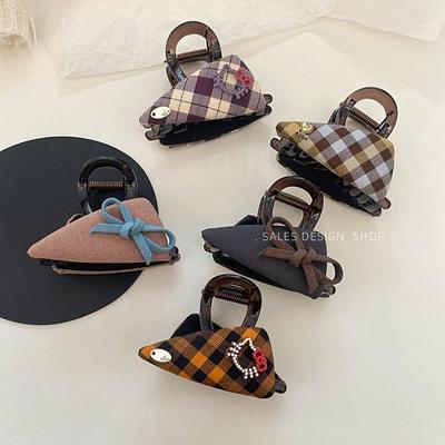 Korean Retro Plaid Triangle Claw Clip - Elegant Hair Accessory for Women