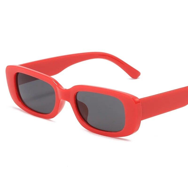 Kadın moda güneş gözlüğü Vintage marka tasarımcısı kare UV400 sürüş güneş gözlüğü kadınlar için Shades kadın gözlük