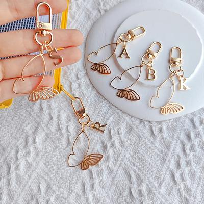 1 ks Zlatá Módní Abeceda Umělecký Motýl Elegantní Slitina Vintage Klíčenka Luxusní A-Z Dutá