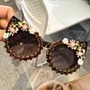 Non-polarized Cat Eye Sunglasses Fashion Handmade Rhinestone Sun Glasses for Women Flower Decoration Party Eyeglasses