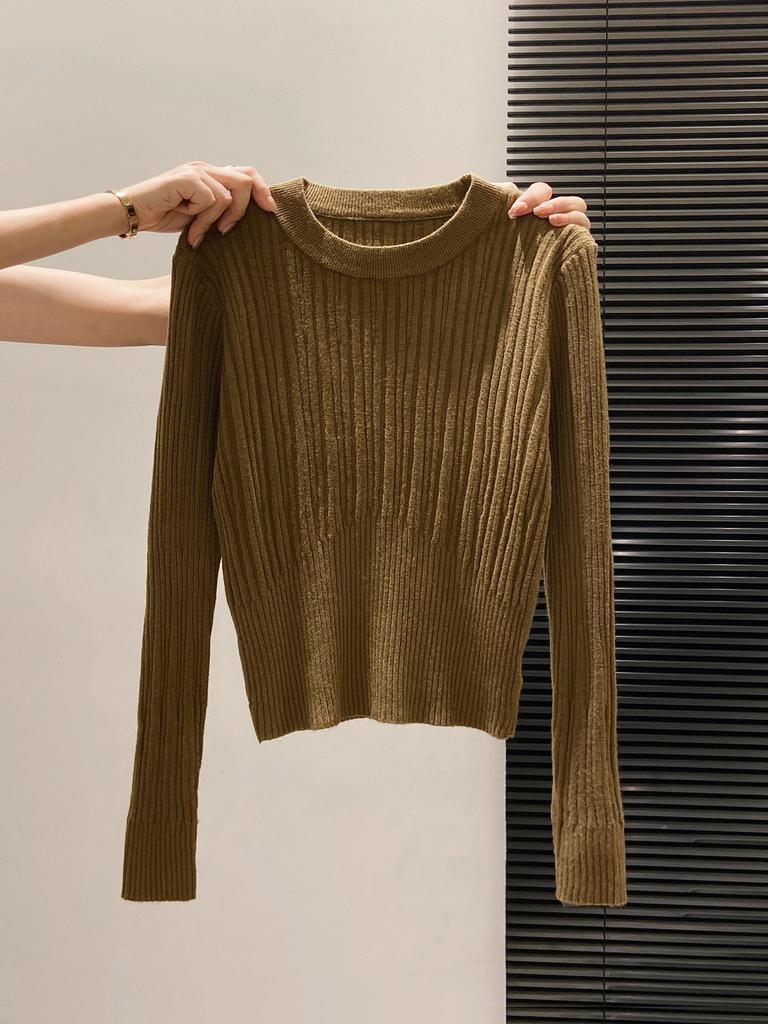 High-end pit strip slim-fitting short knitted sweater autumn and winter shoulder waist soft waxy sweater women's top with bottoming shirt inside