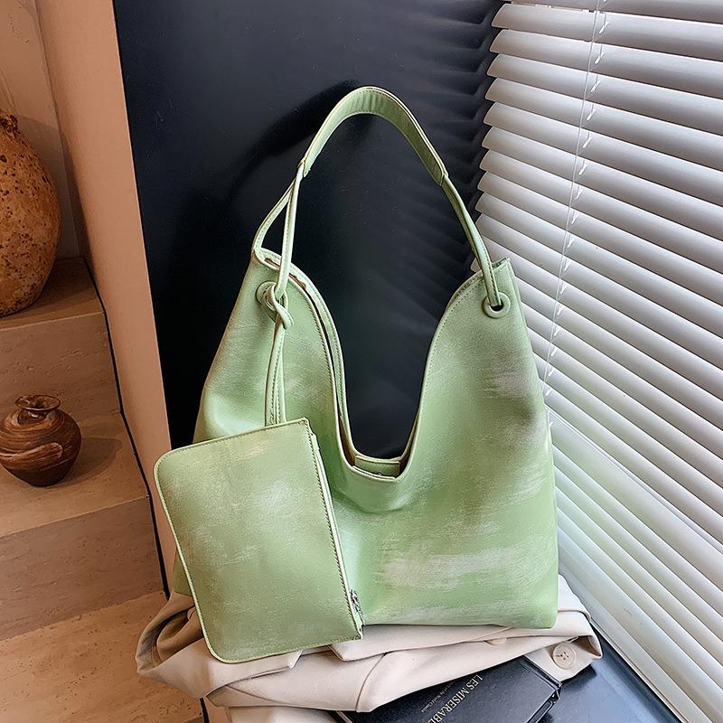 Simple and versatile bag women's large-capacity new summer casual shoulder underarm bag commuter tote bag