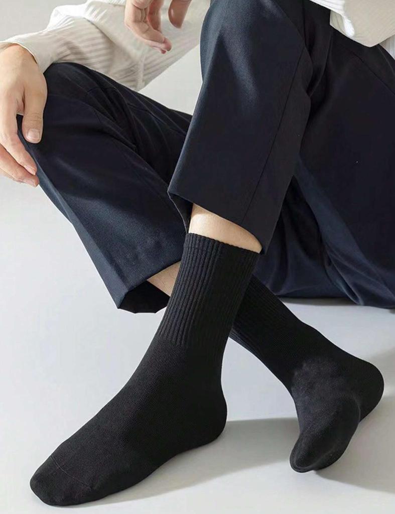 3/6Pairs of Plain Black and White Socks, Simple and Comfortable Mid-Calf Socks, Suitable for Autumn and Winter, Men's  Socks