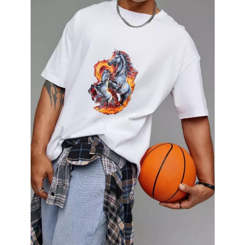 Wit T-shirt met Paard- en Vuurdesign voor Casual Kleding