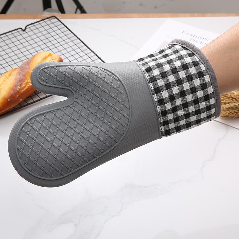 Anti-scald Thickened Silicone Gloves Heat Resistant Microwave Oven Baking Gloves BBQ Gloves Anti-slip Heat Insulation Mitts