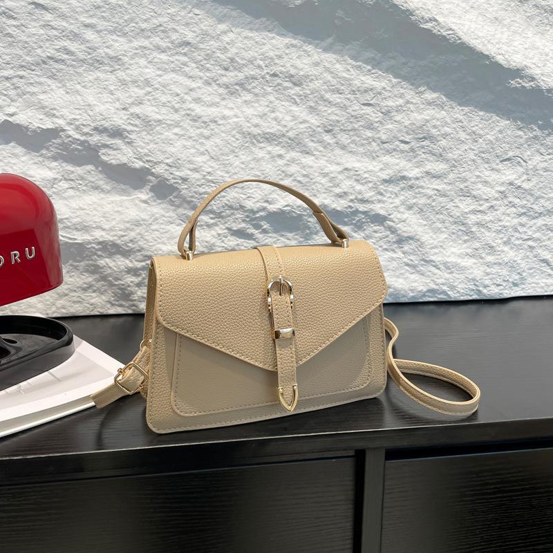 2025 New Korean Version of Versatile Messenger Bag, Foreign Fashion Small Bag, Simple and Trendy Messenger Handbag Women's Bag