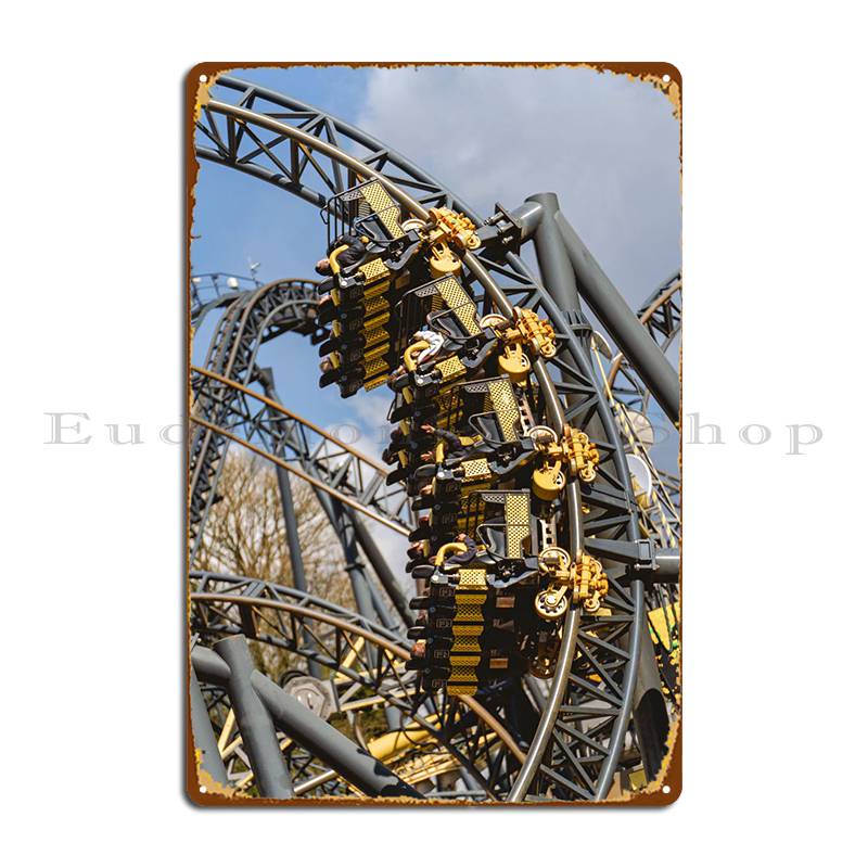

Смайлер в Alton Towers Металлическая вывеска Печать Создать Дизайн Настенного Полотна для Гаража Жестяной Знак Постер 20x30cm