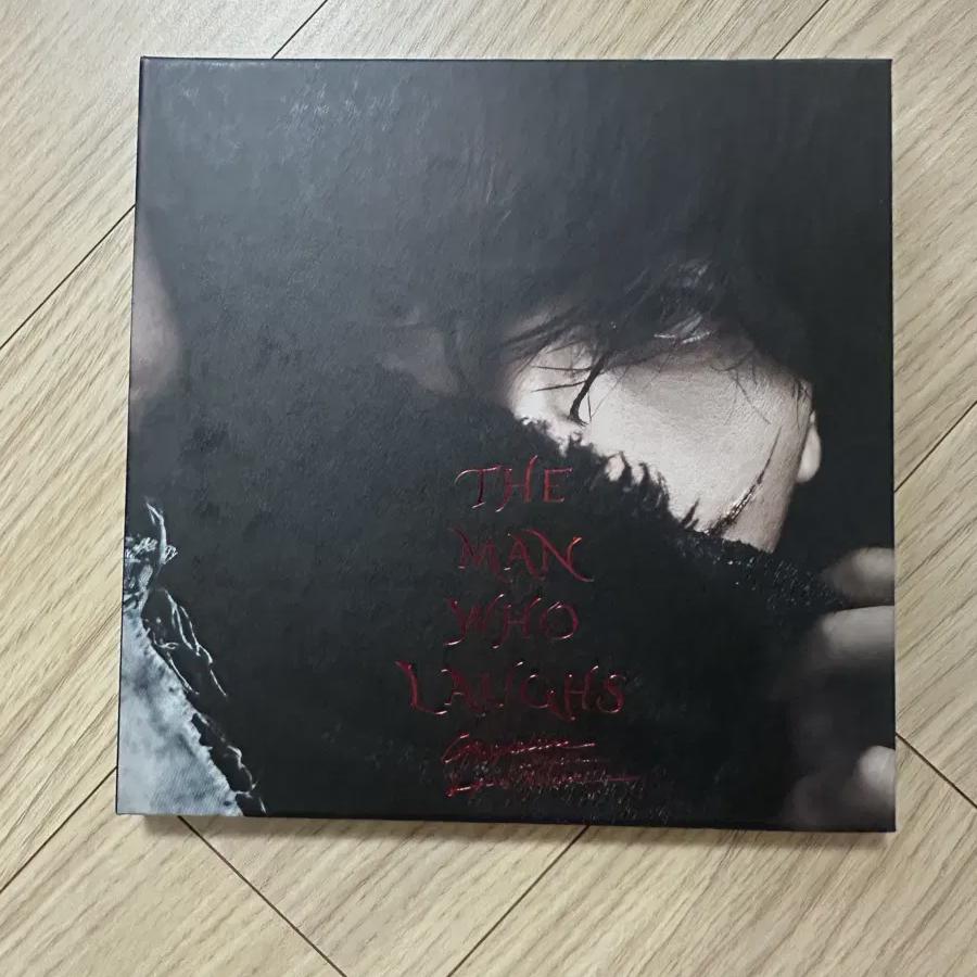 

Пак Хё-Шин: Улыбающийся человек выпустил альбом