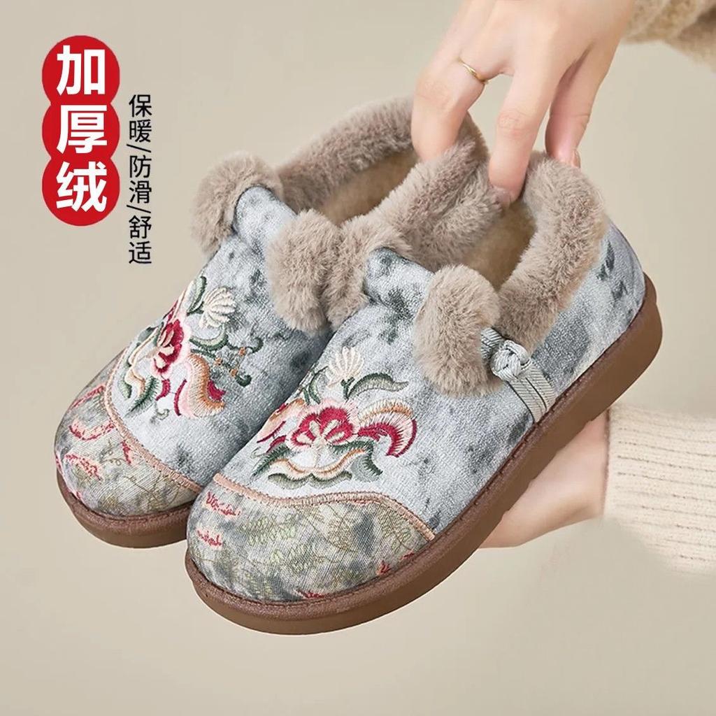 Women's winter ethnic style cloth shoes warm mother shoes new Chinese cotton shoes piled thickened embroidered shoes