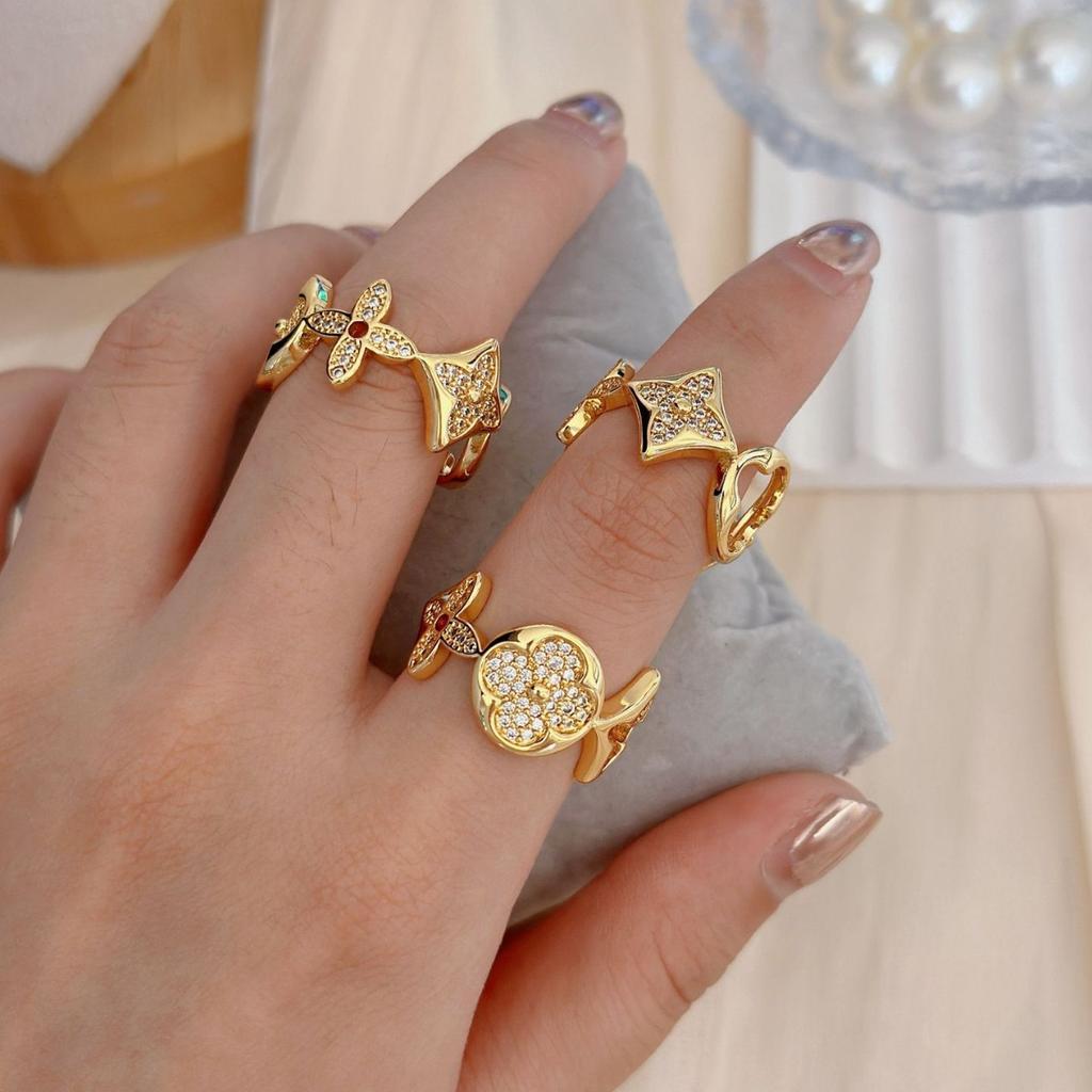 Trendy High-Quality Gold-Plated Women'S Geometric Diamond-Encrusted Four-Leaf Flower Ring Women'S Personalized Wind Ring