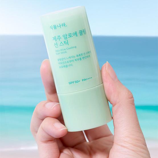 [Shingmulnara] Jeju Aloe Cooling Sun Stick SPF 50+ PA++++ 19g