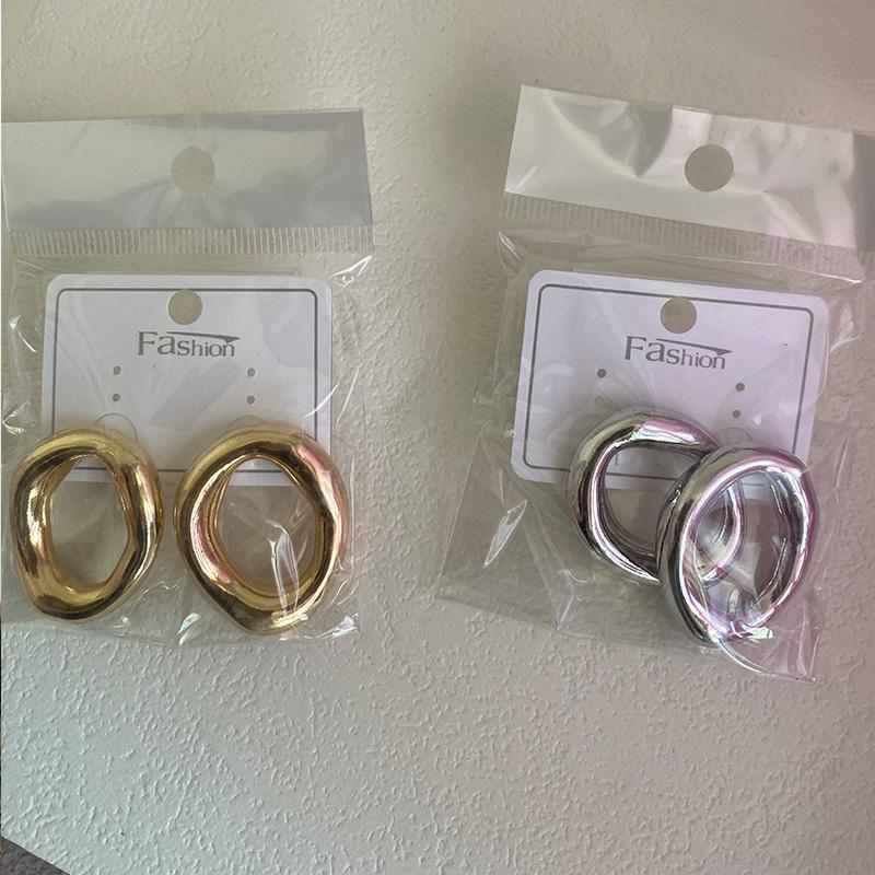 Retro Geometric Spiral Earrings, Women's Hip-hop Gold Earrings, Irregularly Designed Trendy and Cool Personalized Jewelry Earrings.