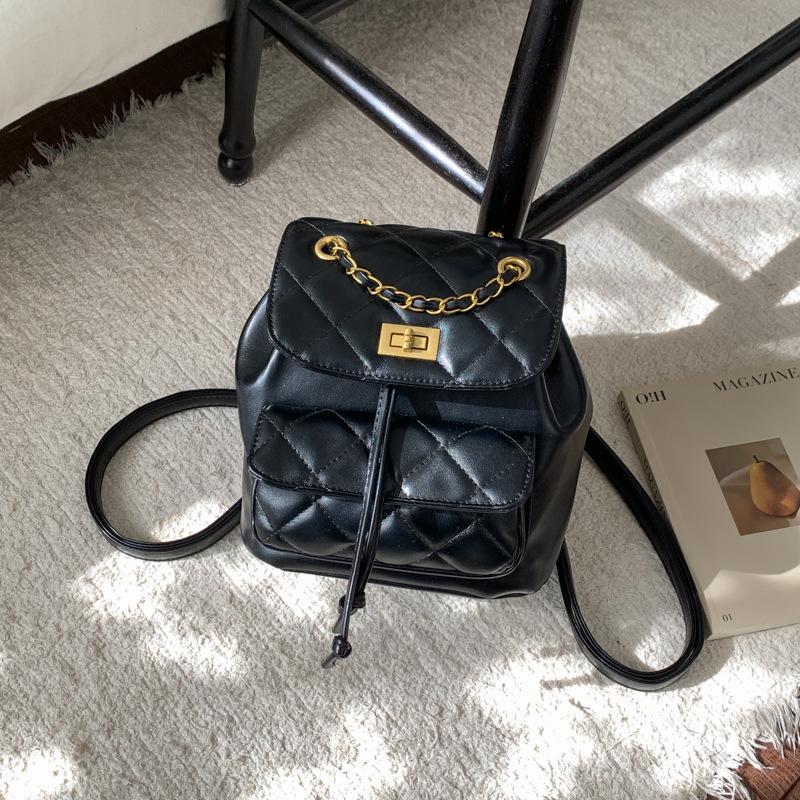 

Рюкзак с бриллиантами высокой стоимости 2025 осень новый большой вместимости повседневный цепочка женская сумка тренд корейская версия рюкзак женский