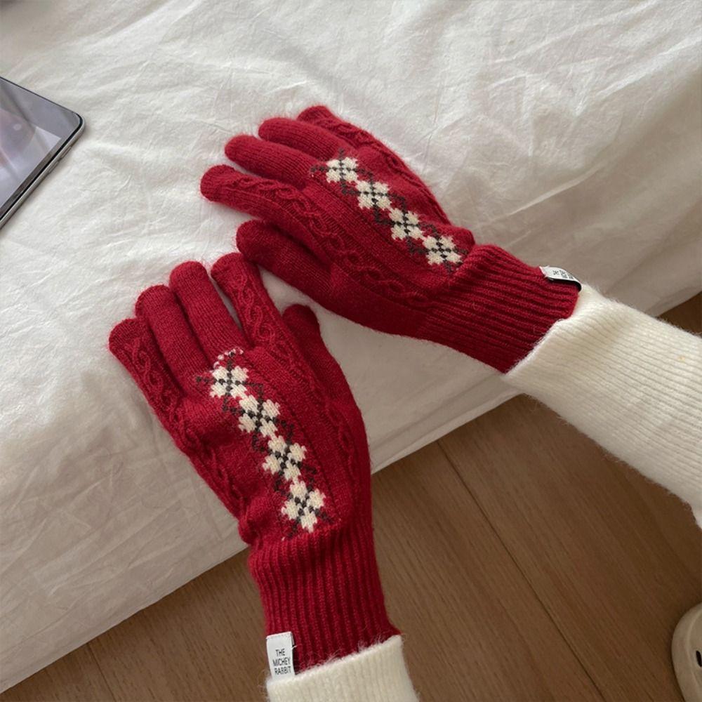 Fair Island Style Winter Knitted Gloves Soft Twists Pattern Gloves Outdoor