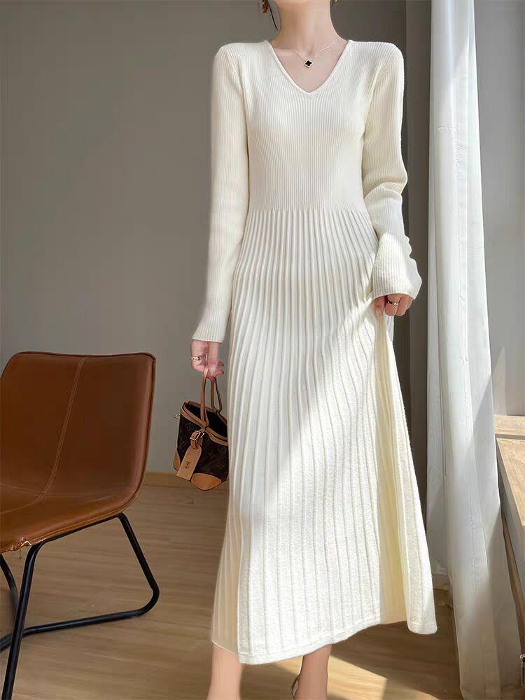 Women's Autumn and Winter Waist-hugging and Slimming A-line Base Skirt Mid-length Pullover Long Sleeve Over-knee Knitted Dress