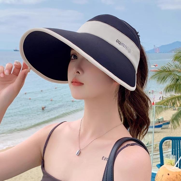 Summer Hat for Women's Sun Protection Hat for Ponytails with Large Brim and UV Rays To Cover The Face and Show The Face.