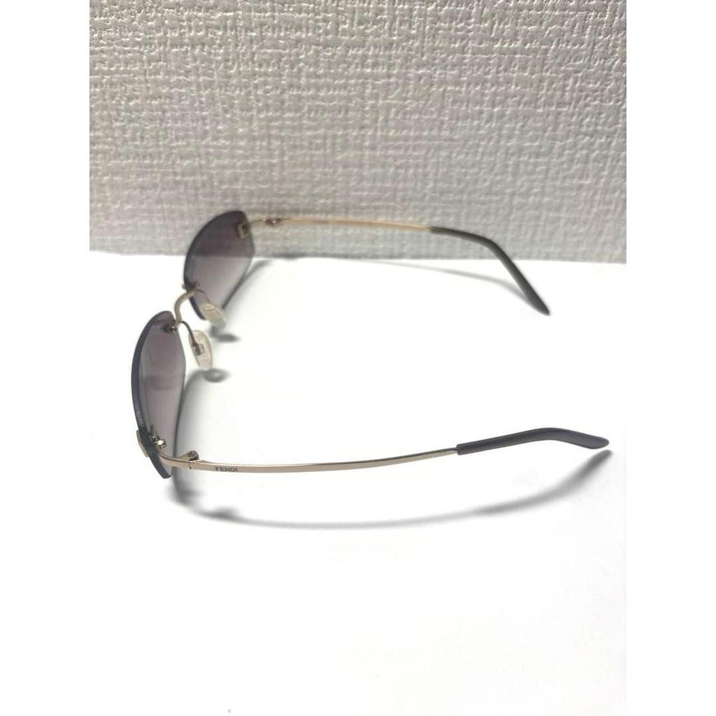 Used Now 31 FENDI Fendi sunglasses with case Good condition